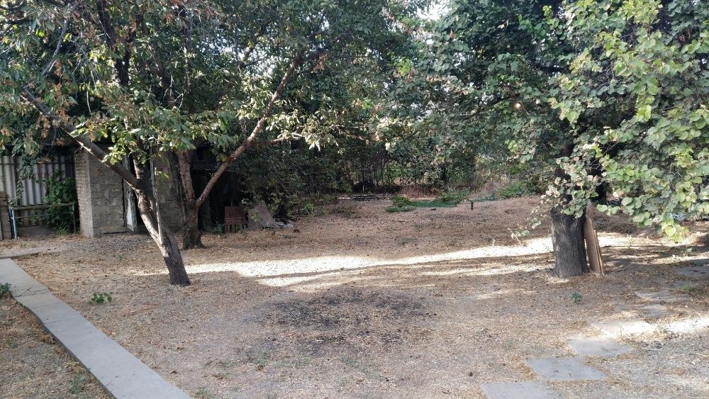 Дом на центральной улице.