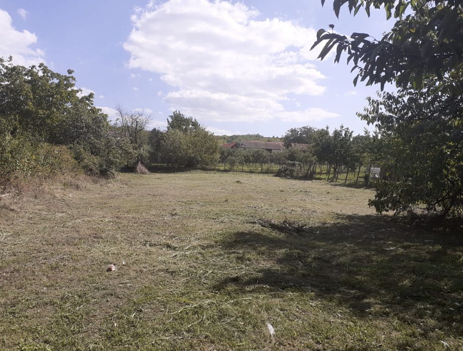 1701 mp teren intravilan în Com. Ghioroc, Arad.