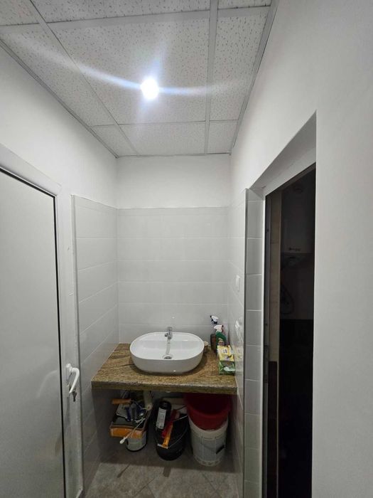 Дава се под наем Офис в Варна, Гранд Мол Варна - 100 кв.м за 747.66 € - Снимка #2