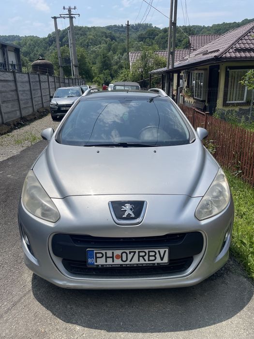 Peugeot 308 - 2012