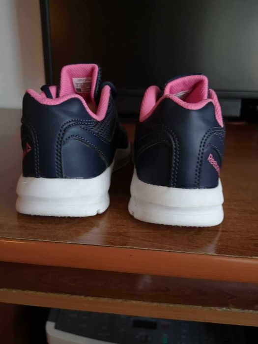Adidasi Reebok  fete nou-nouț