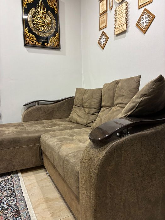 Диван в прихожую