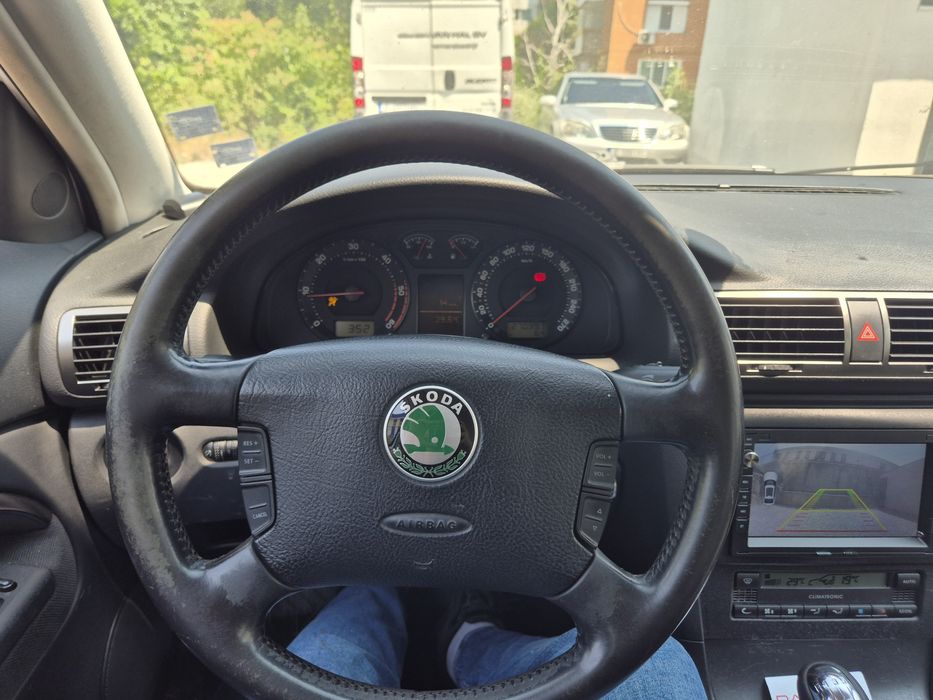 Skoda Superb  1.9 131