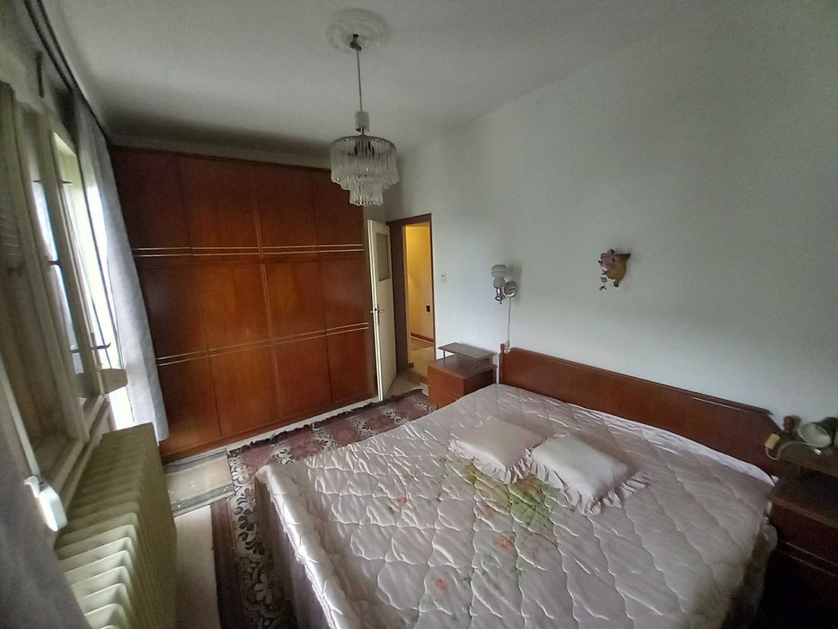 Продава се Многостаен апартамент в Разград, Бели Лом - 137 кв.м за 636 €/кв.м - Снимка #15
