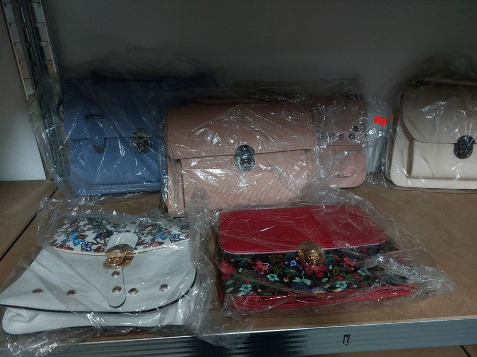 Нови чанти на много ниски цени !!!