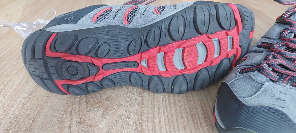 Обувки. маратонки, туристически MERRELL 38 размер