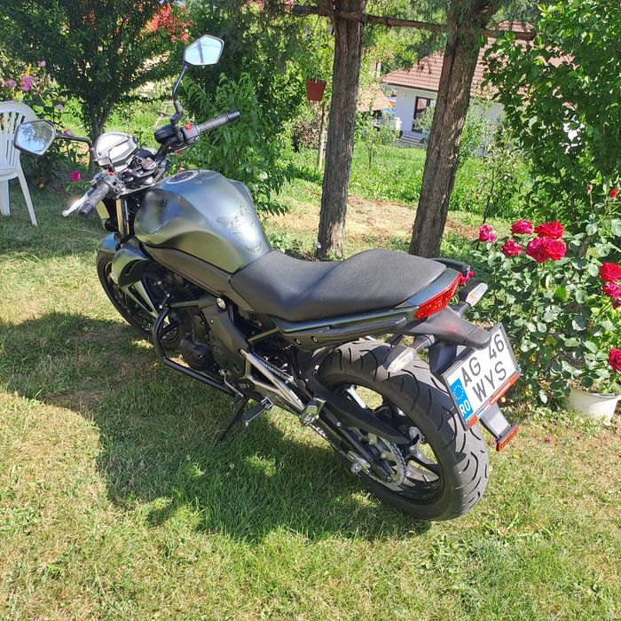 Vând kawasaki 650 impecabila