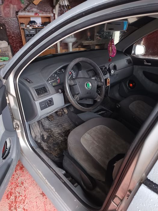 Vând skoda fabia
