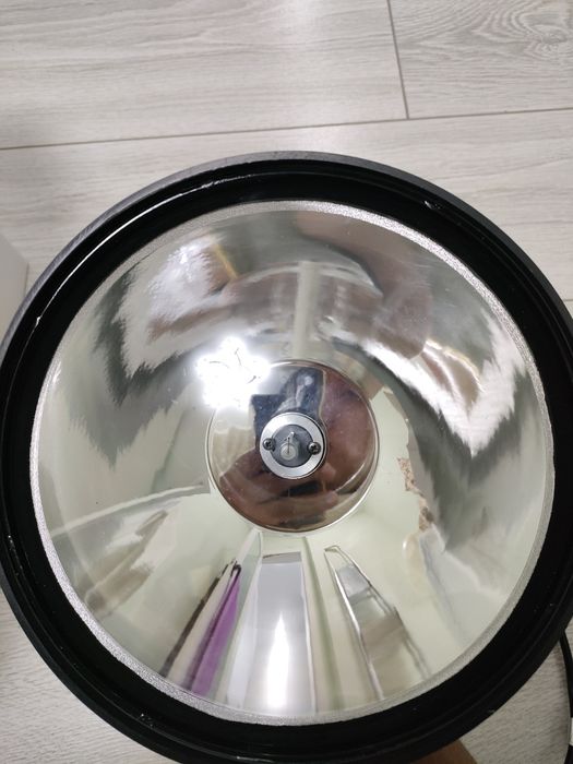 Продам фараискатель ксеноновые!