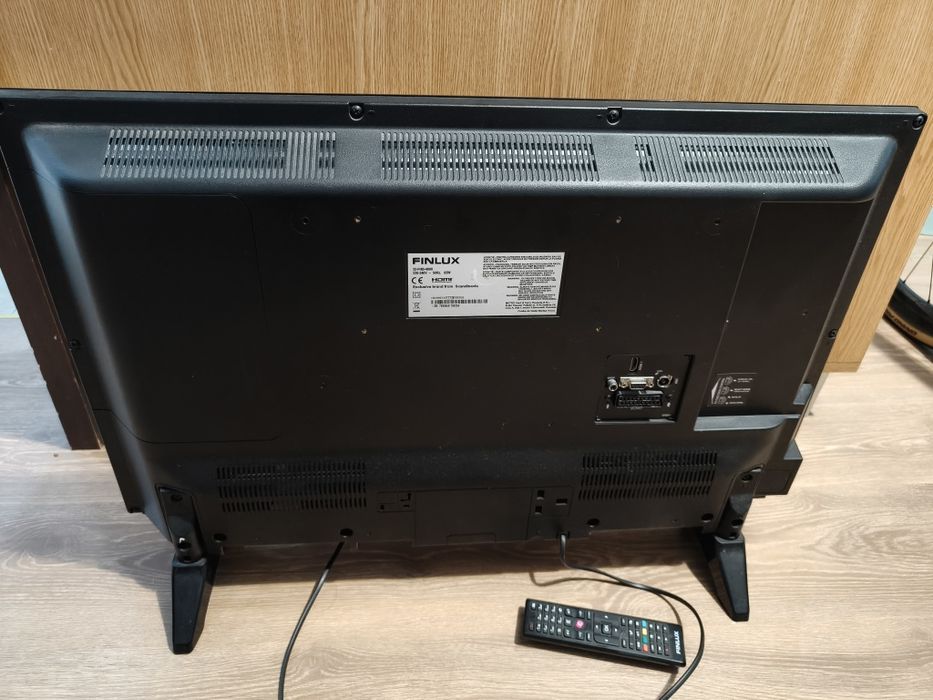 Televizor Finlux 80 cm, HD, Led, 32FHB4000