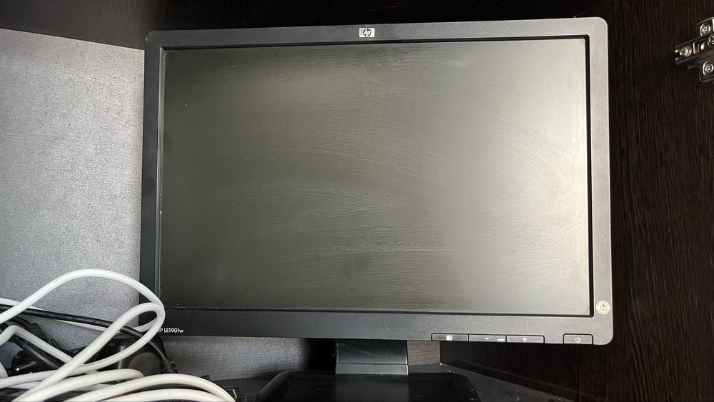 Продам монитор на pc