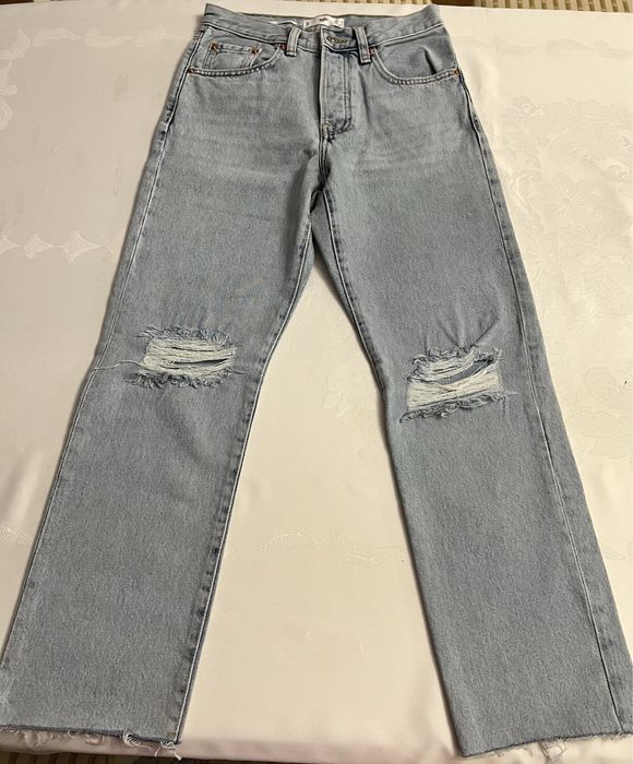 Потёртые джинсы Mango