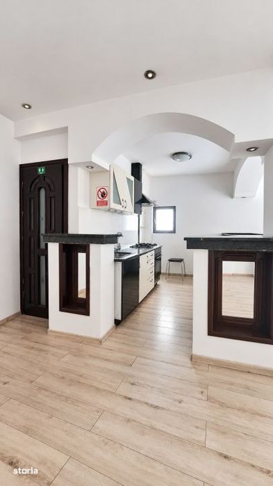 Casa cu 5 camere de inchiriat -  locuire sau birouri, Sibiu