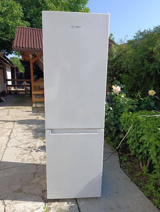 Combina frigorifica nofrost INDESIT