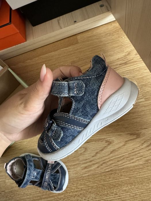 Детская обувь