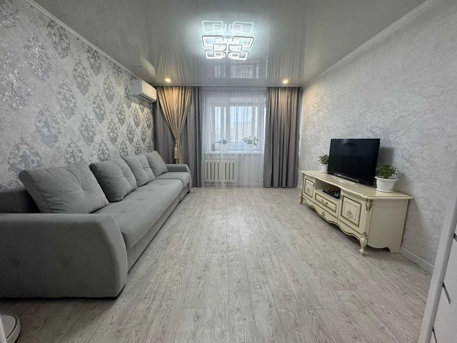 Продам 3 ком новостройка 20 мик