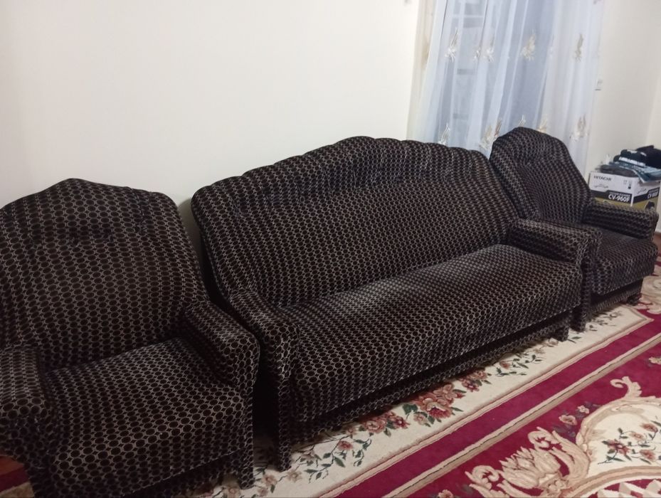 Диван и кресло холати зур