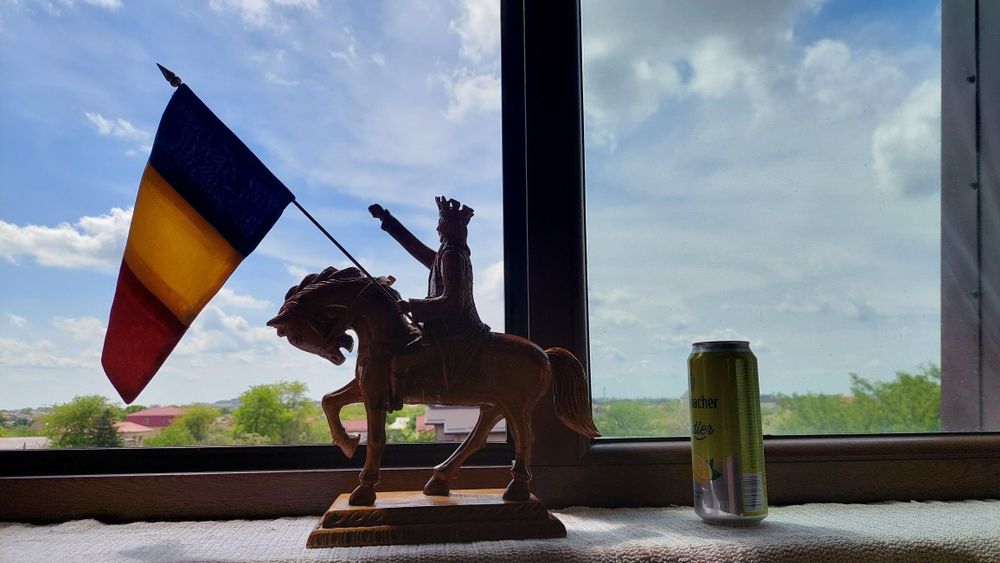 Stefan cel Mare din lemn statuie statuie