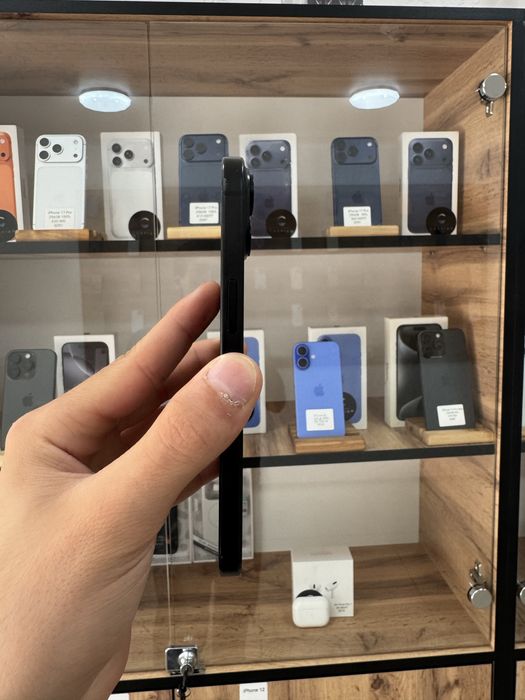 iPhone 15