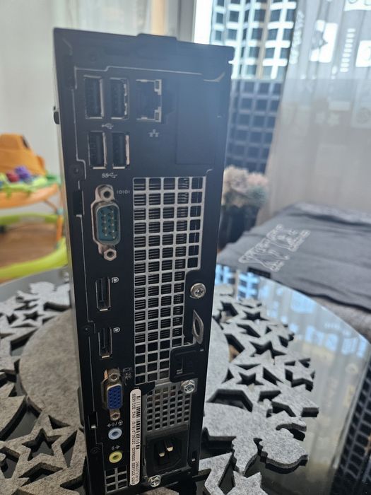 Компактен компютър Dell OptiPlex 7010 SFF – 4GB RAM