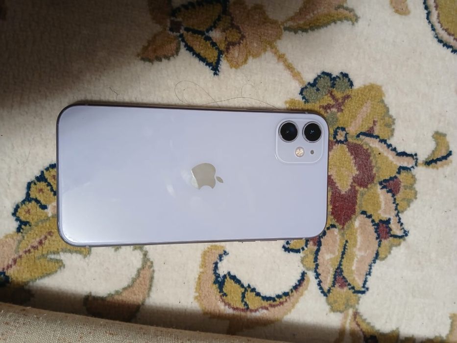 Срочно продам iPhone 11 64GB