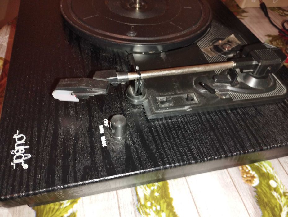 Грамофон Pulsar Wooden Turntable