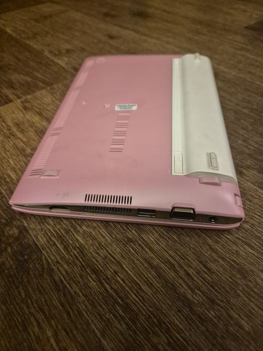 Продам нетбук Asus EeePc 1025C 2gb озу