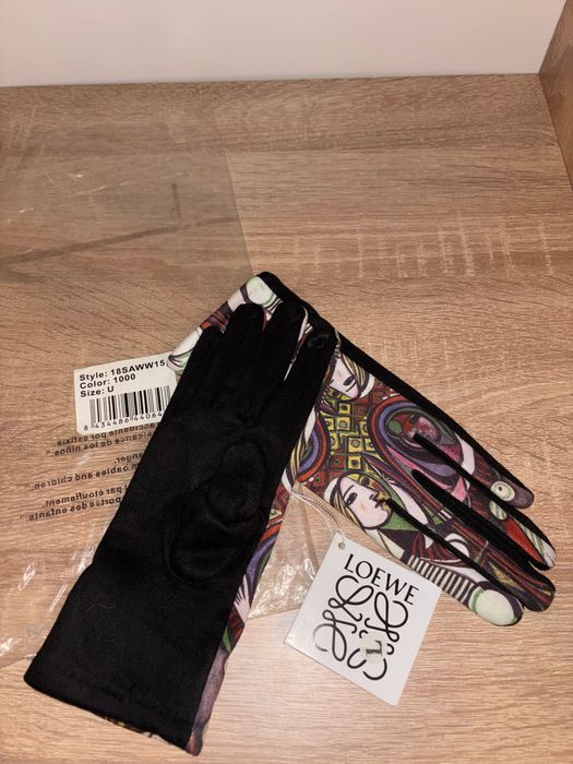 Accesoriu nou nou - Mănuși Loewe