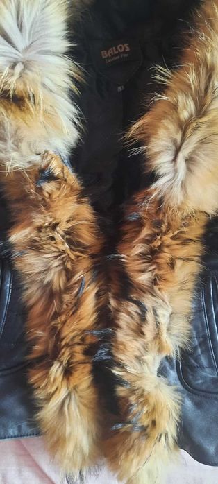 Елегантно дамско яке от естествена кожа и лисичи пух - S размер