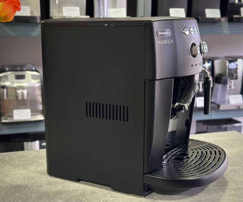 Кафемашина DeLonghi Magnifica ESAM 4008.B