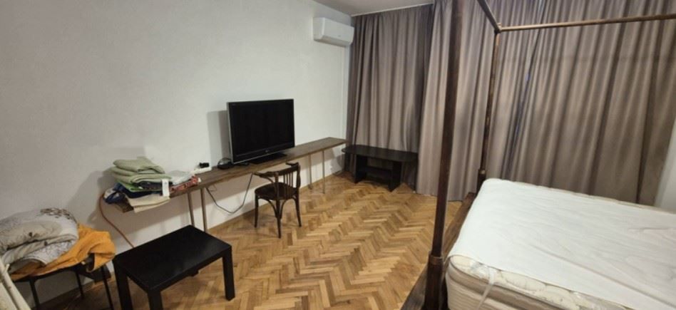 Дава се под наем Тристаен апартамент в София, Лозенец - 100 кв.м за 796.62 € - Снимка #5