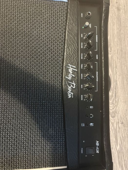 Amplificator Harley Benton pt. chitară