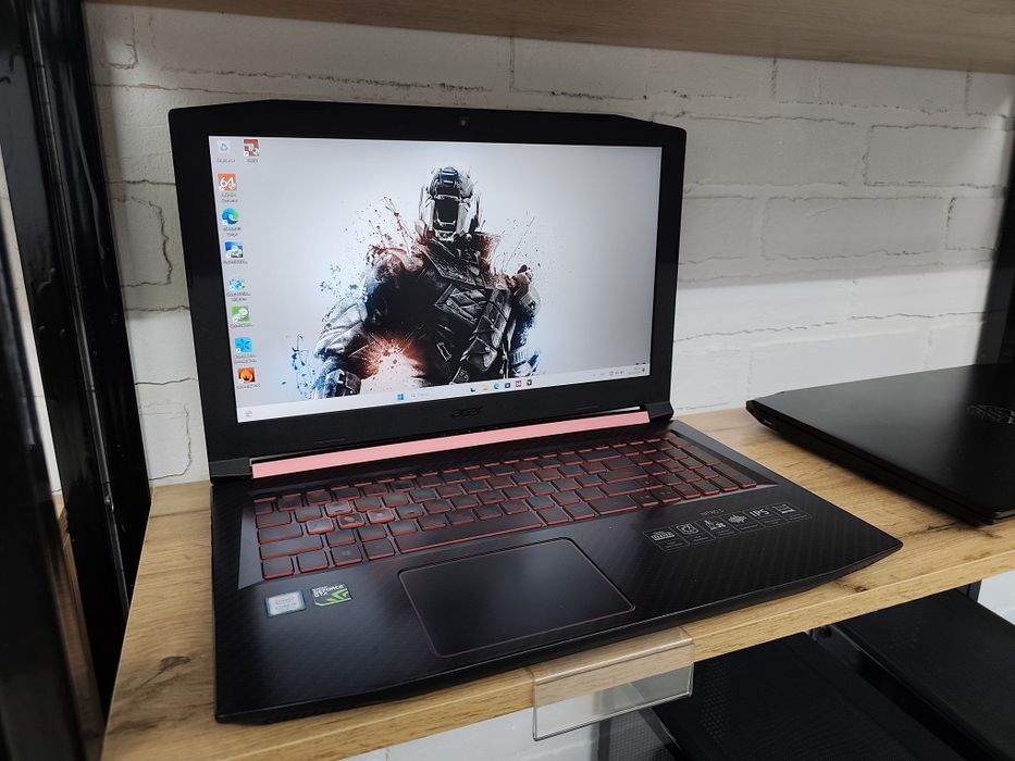 Ноутбук Aser Nitro для работы и игр