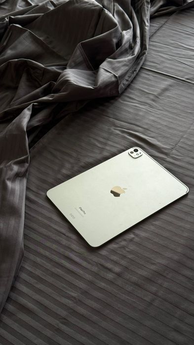 Продам iPad Pro 11, 2024 г., 8/512гб