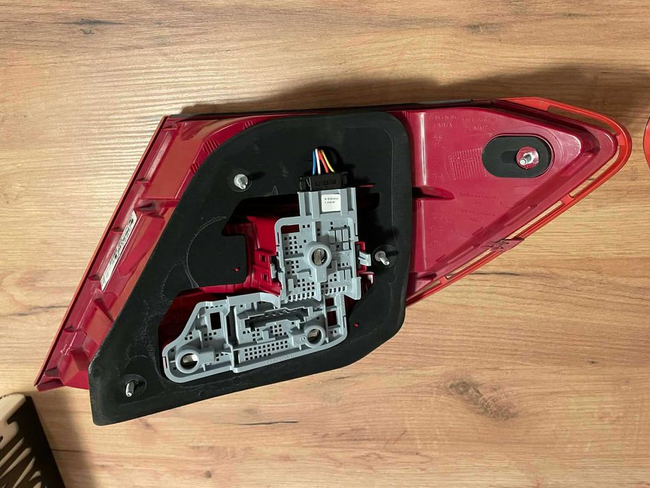 2 броя Стопове за Mercedes W204 C-class