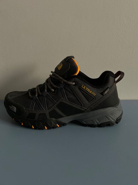 Кроссовки The North Face 111