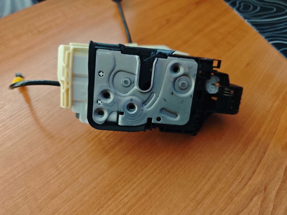 Брава задна лява Volvo XC 90 II ( Part № 32131414 )