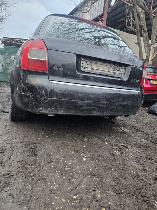 Ауди а4  2.5  автомат 180к.с