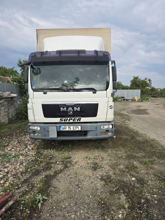 Vând camon marca MAN