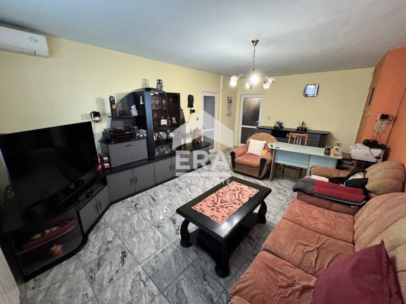 Продава се Четиристаен апартамент в Варна, Чаталджа - 144 кв.м за 1646 €/кв.м - Снимка #1