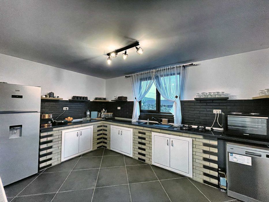 Vila Casa din Podirei