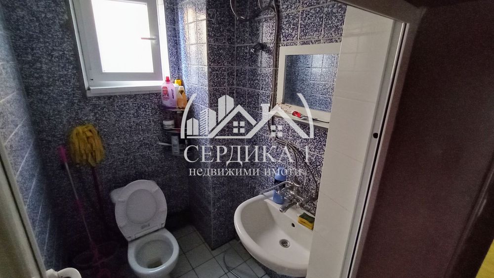 Продава се Къща в Кюстендил, Център - 210 кв.м за 596 €/кв.м - Снимка #7