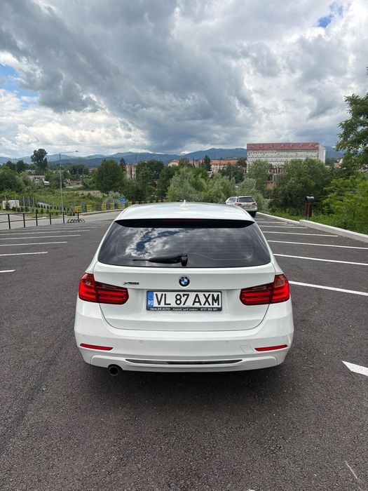 BMW Seria 3 BMW Seria 3 318d xdrive 2.0 Diesel