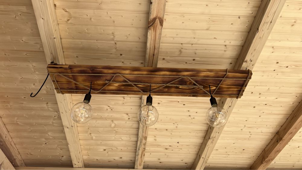 Дървени полюлей