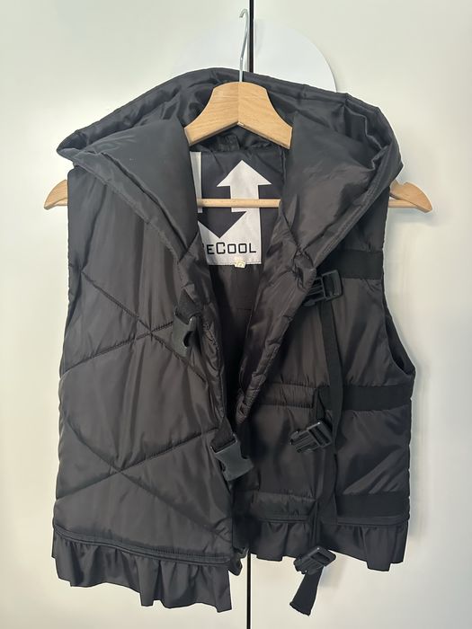 Черен елек BeCOOL