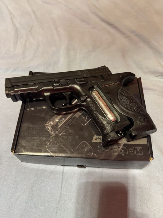 vand pistol airsoft  co2 m&p 40 2J