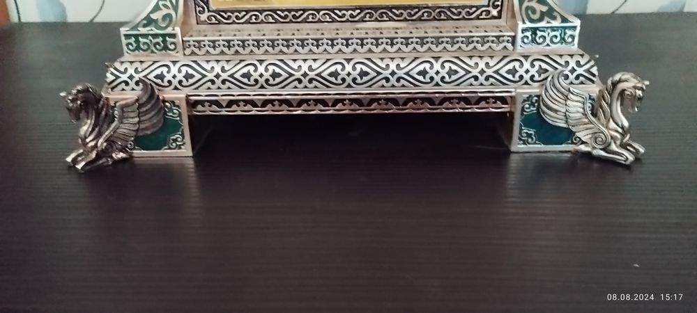 Красивая ваза декор.