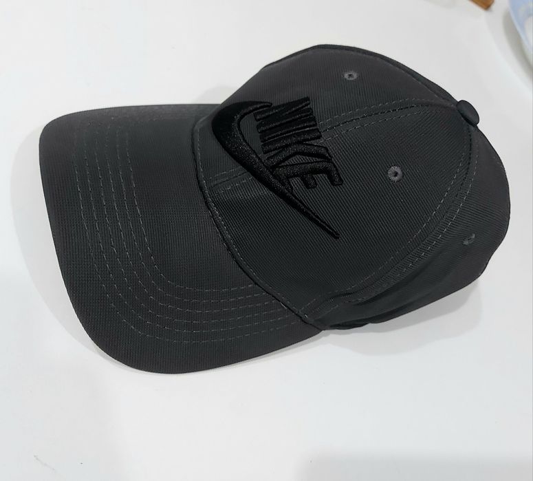 Nike, шапка с козирка ,unisex , 58-62см