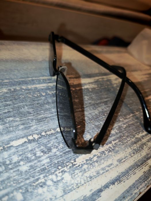 Очки солнцезащитные