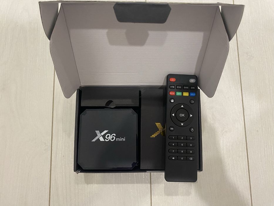 Продам смарт приставку Х96mini